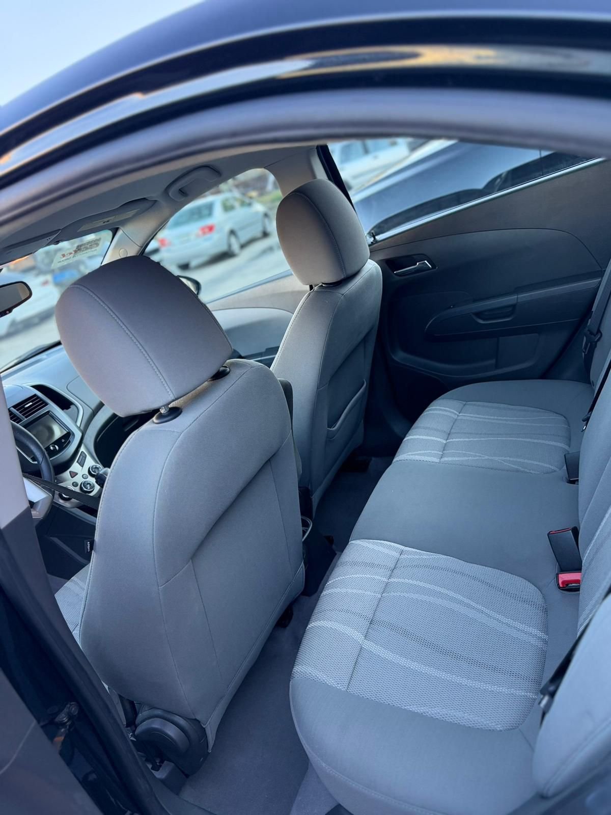 Chevrolet Sonic 2013 LT - vista 6