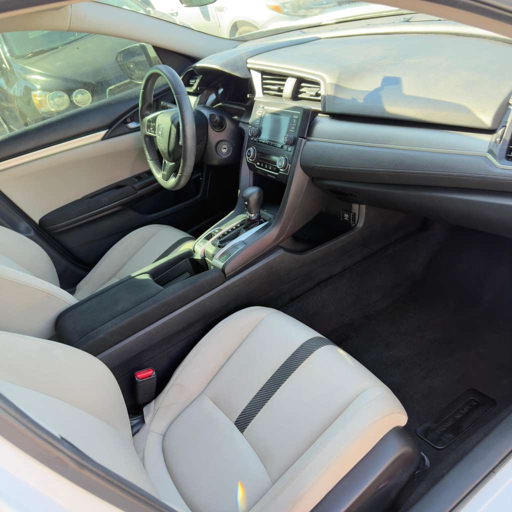 Honda Civic 2017 - vista 5