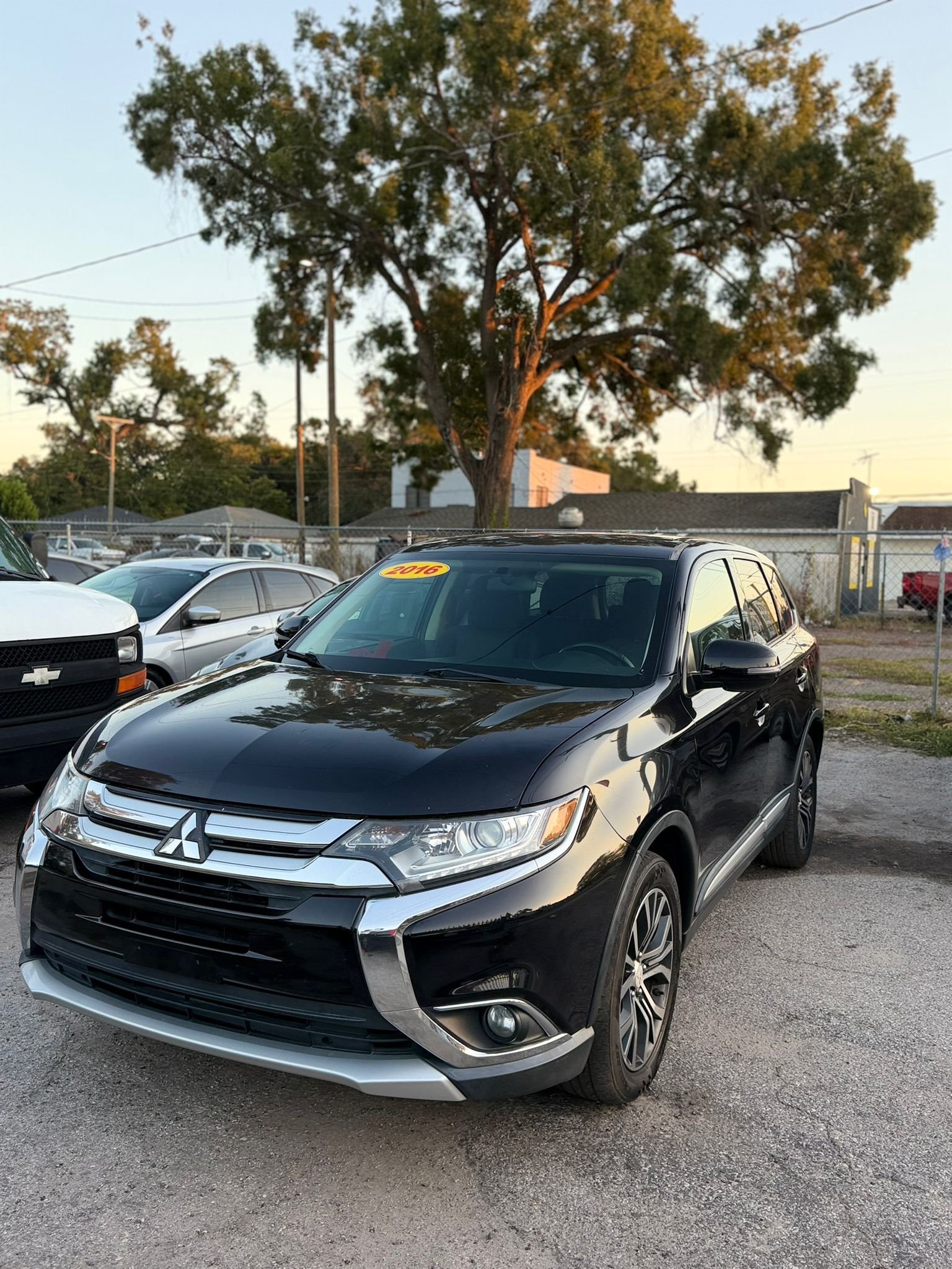 Mitsubishi Outlander - vista 1